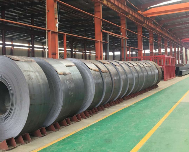 宛城方矩管生产母材